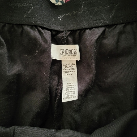 Vs pink floral logo sleep boxy, size xl. - Picture 6 of 6